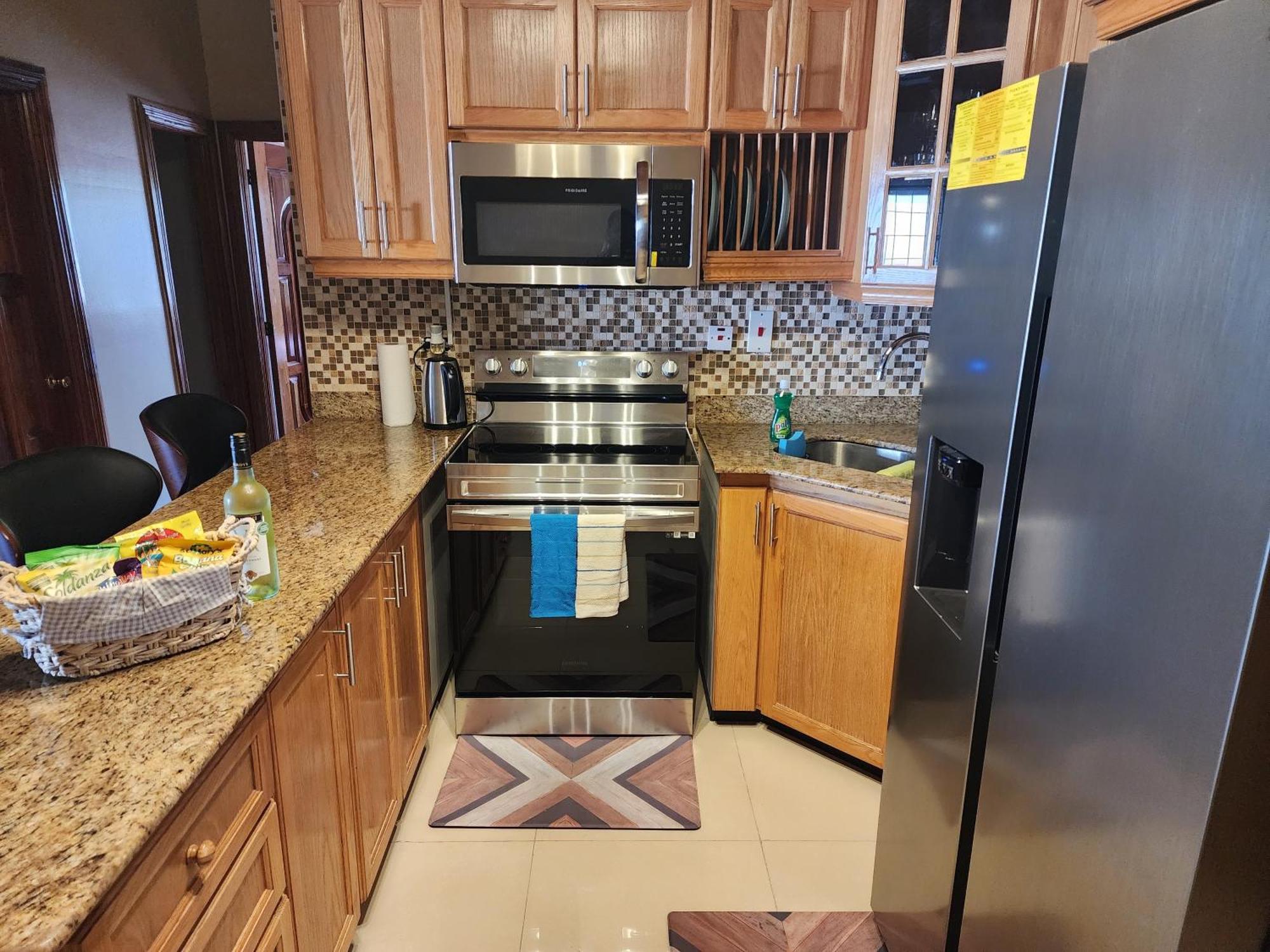 Sweet Oasis Bed & Breakfast Kingston Bagian luar foto
