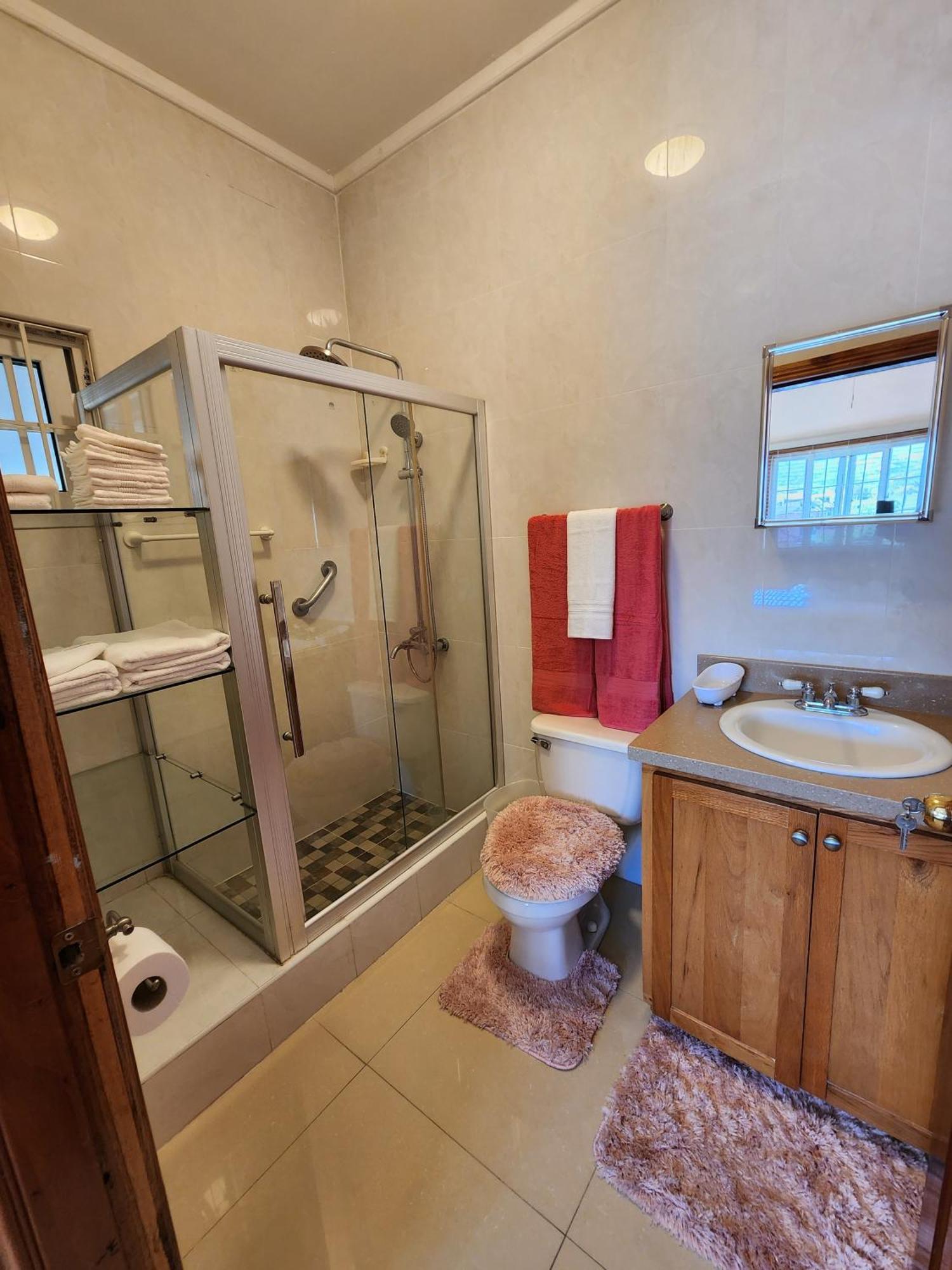 Sweet Oasis Bed & Breakfast Kingston Bagian luar foto